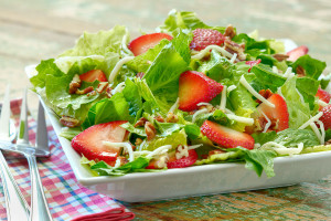 strawberry-romaine-salad-header